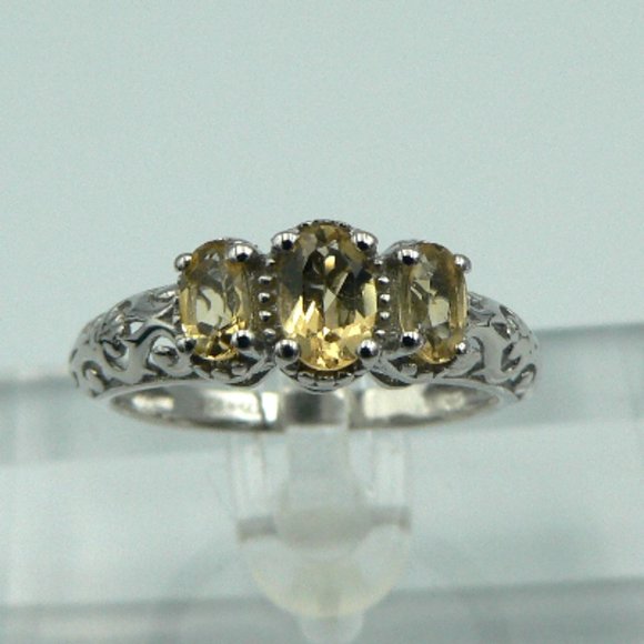 Sz 8 Genuine Brazilian Citrine 3 Stone Ring - Picture 1 of 6
